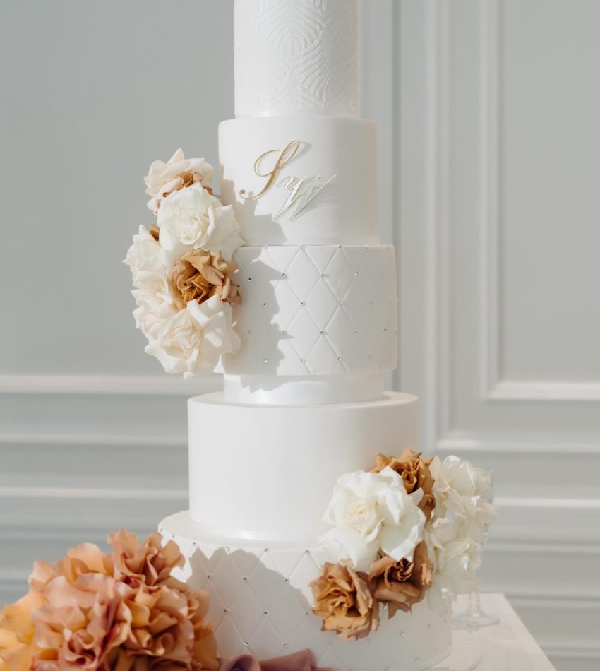 the cake studio sydney wedding cakes dessert to the aisle weddings australia 11