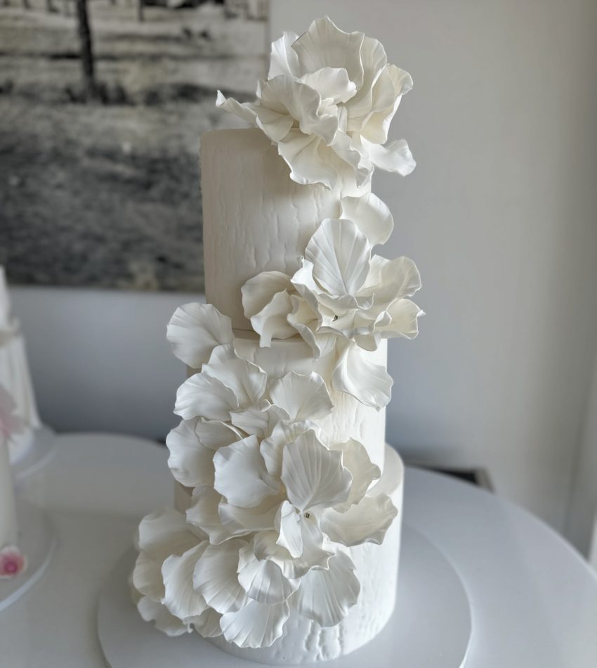 the cake studio sydney wedding cakes dessert to the aisle weddings australia (4)